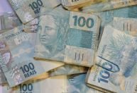 Copom mantém juros em 15% e reforça alerta sobre riscos externos e fiscais 1 Copom mantém juros em 15% e reforça alerta sobre riscos externos e fiscais - Imagem do artigo original