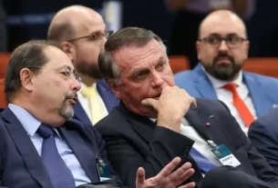 STF inicia julgamento de Bolsonaro