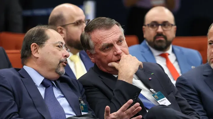 STF inicia julgamento de Bolsonaro