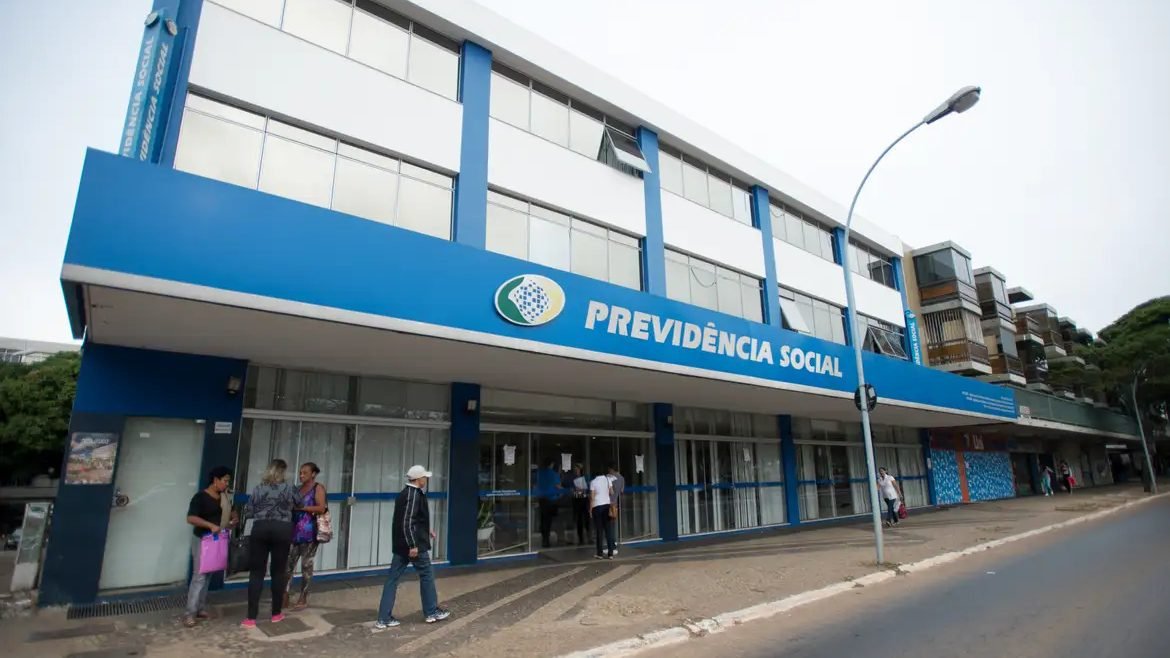 INSS suspende Crefisa e trava novas liberações de benefícios 2 INSS suspende Crefisa e trava novas liberações de benefícios - Imagem do artigo
