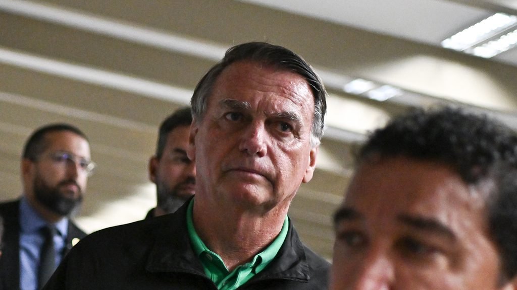 Jurista aponta ilegalidade no vazamento de mensagens da PF 2 Jurista aponta ilegalidade no vazamento de mensagens da PF - Imagem do artigo