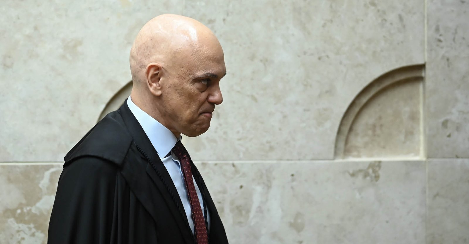 Defesa de Daniel Silveira pede nova autorização para seguir tratamento médico 2 Defesa de Daniel Silveira pede nova autorização para seguir tratamento médico - Imagem do artigo