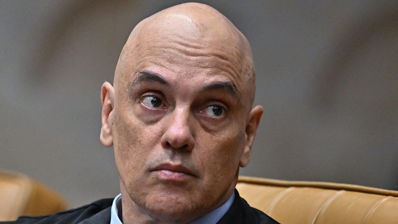 Bancos estudam fechar contas para aplicar Magnitsky sem enfrentar STF 2 Bancos estudam fechar contas para aplicar Magnitsky sem enfrentar STF - Imagem do artigo