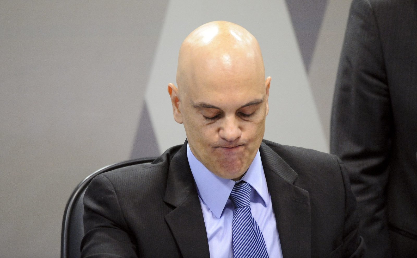 Senado alcança 41 assinaturas e põe impeachment de Moraes na pauta 2 Senado alcança 41 assinaturas e põe impeachment de Moraes na pauta - Imagem do artigo