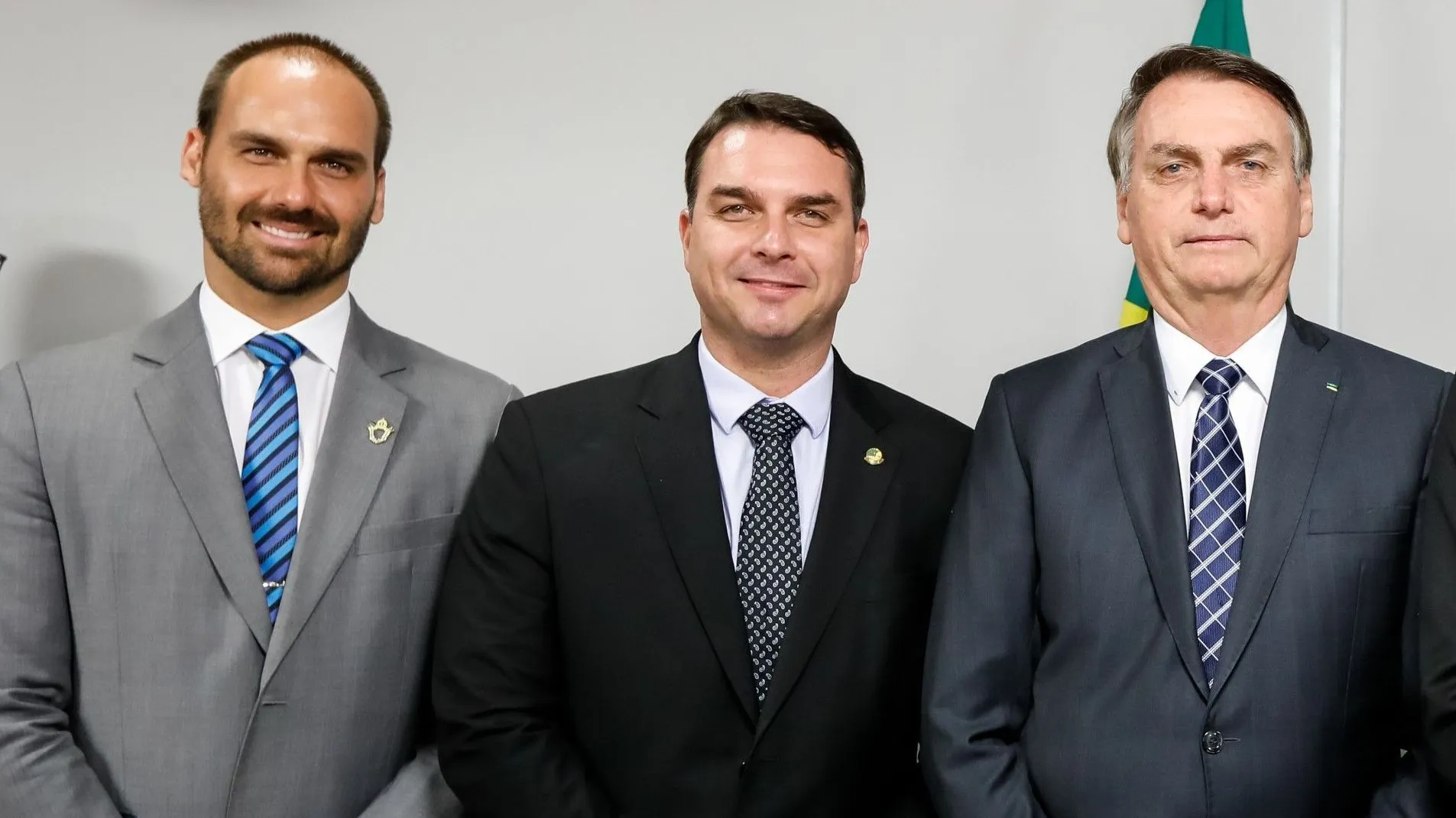Aliança de governadores de direita expõe divisão no clã Bolsonaro para 2026 2 Aliança de governadores de direita expõe divisão no clã Bolsonaro para 2026 - Imagem do artigo