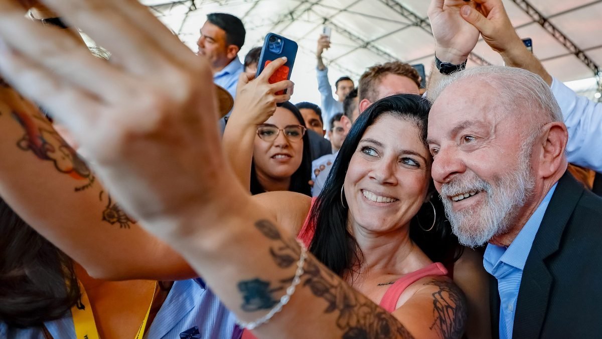 Maioria ainda rejeita governo Lula mesmo após leve recuo na desaprovação 2 Maioria ainda rejeita governo Lula mesmo após leve recuo na desaprovação - Imagem do artigo