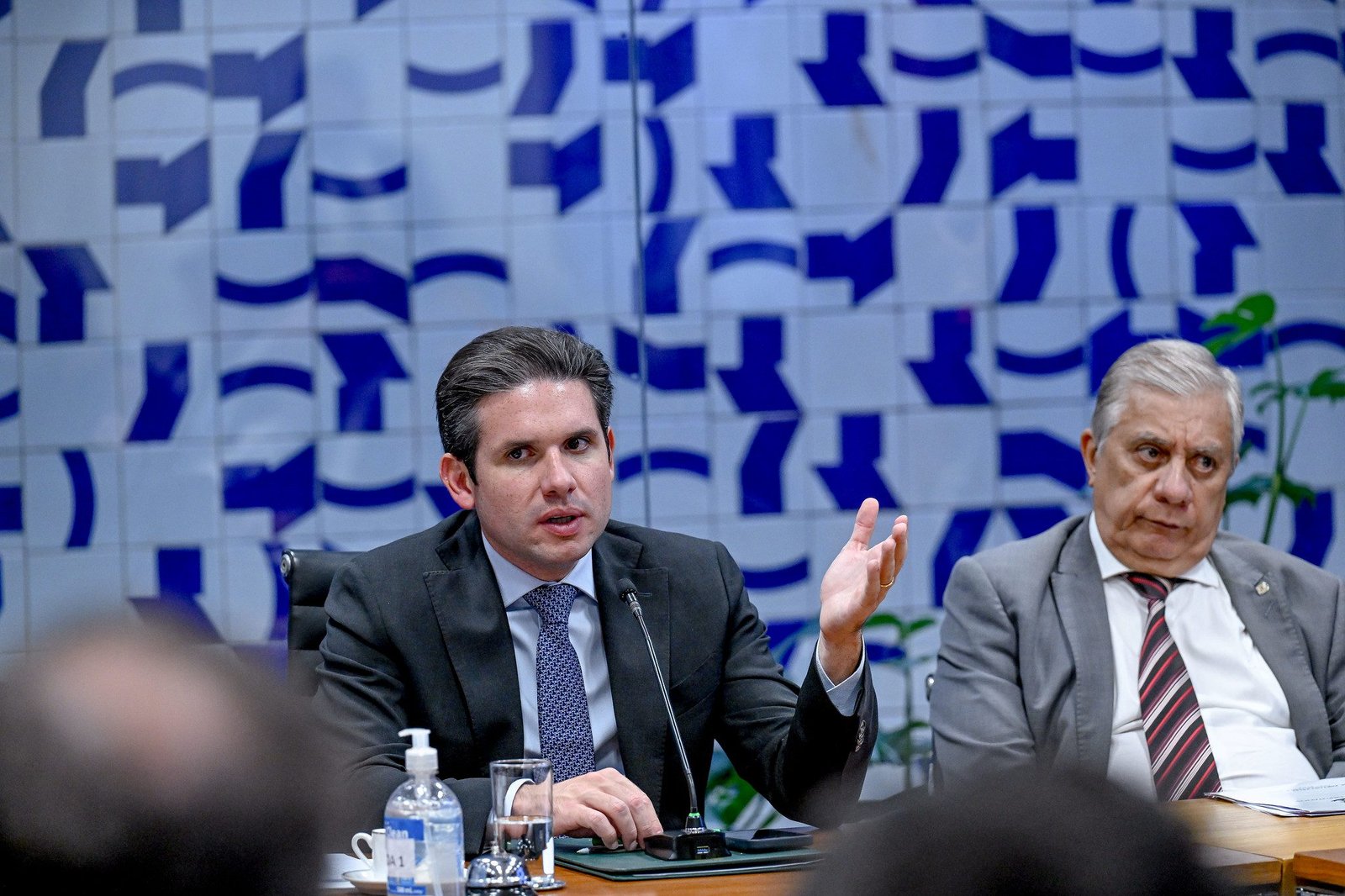 Câmara avança: Motta põe PEC da imunidade e fim do foro na pauta desta semana 2 Câmara avança: Motta põe PEC da imunidade e fim do foro na pauta desta semana - Imagem do artigo