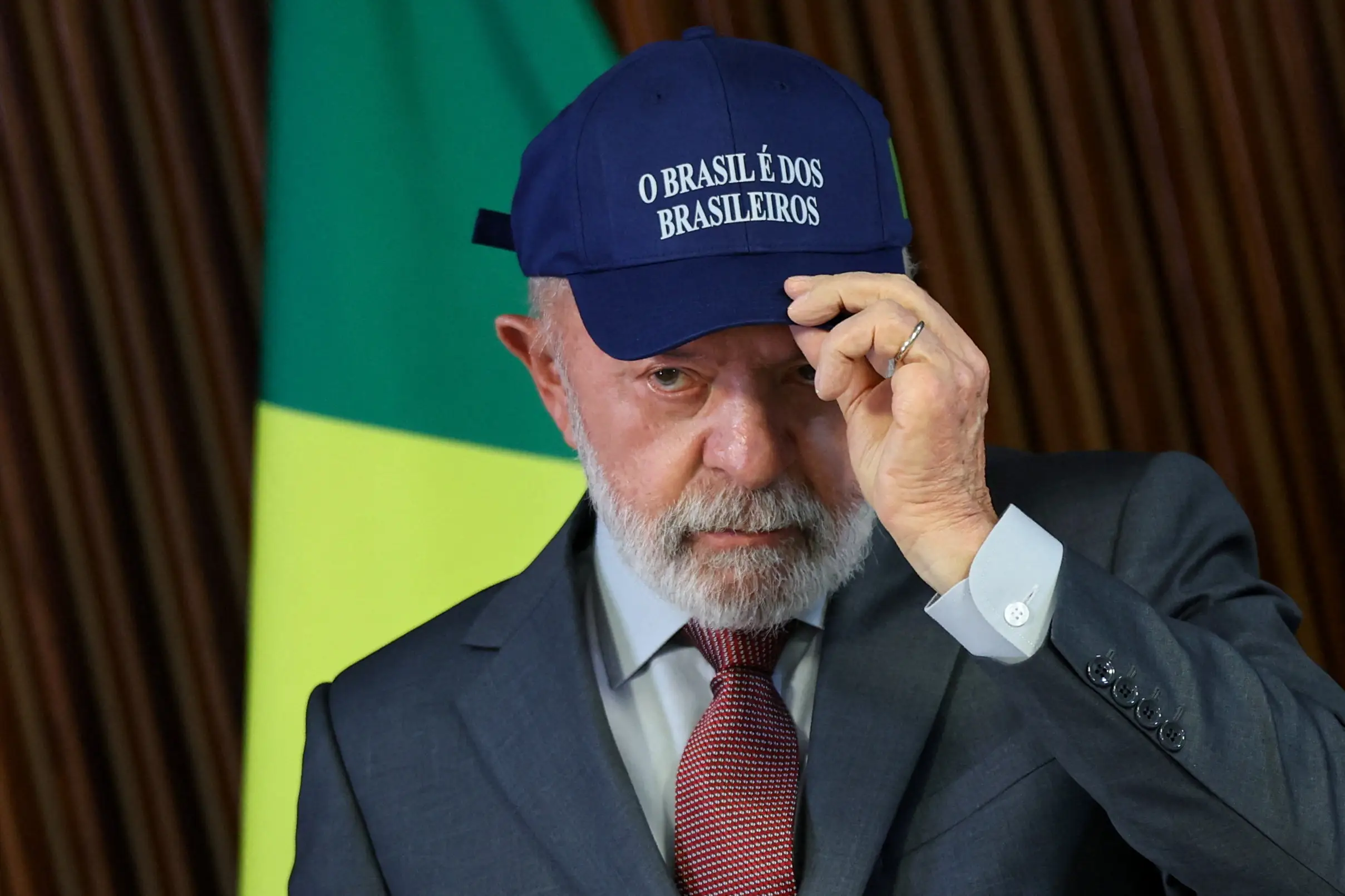 Aprovação de Lula recua a 48% após embate tarifário com Trump, aponta AtlasIntel 2 Aprovação de Lula recua a 48% após embate tarifário com Trump, aponta AtlasIntel - Imagem do artigo