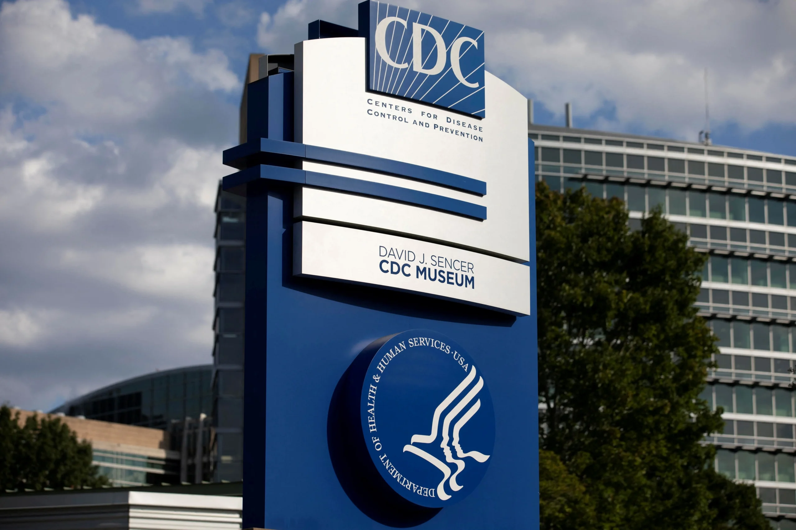 Diretora do CDC desafia anúncio de demissão e afirma que segue no comando 2 Diretora do CDC desafia anúncio de demissão e afirma que segue no comando - Imagem do artigo