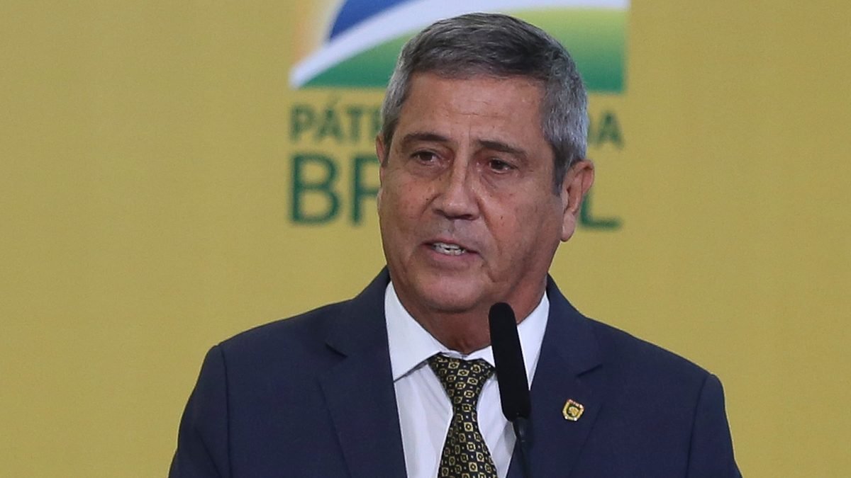 Braga Netto pede liberdade e Moraes pressiona PGR a se manifestar 2 Braga Netto pede liberdade e Moraes pressiona PGR a se manifestar - Imagem do artigo