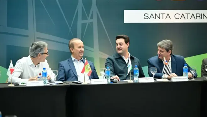Direita se articula: Tarcísio, Caiado e Ratinho prometem frente única contra Lula em 2026 2 Governadores defendem frente conservadora