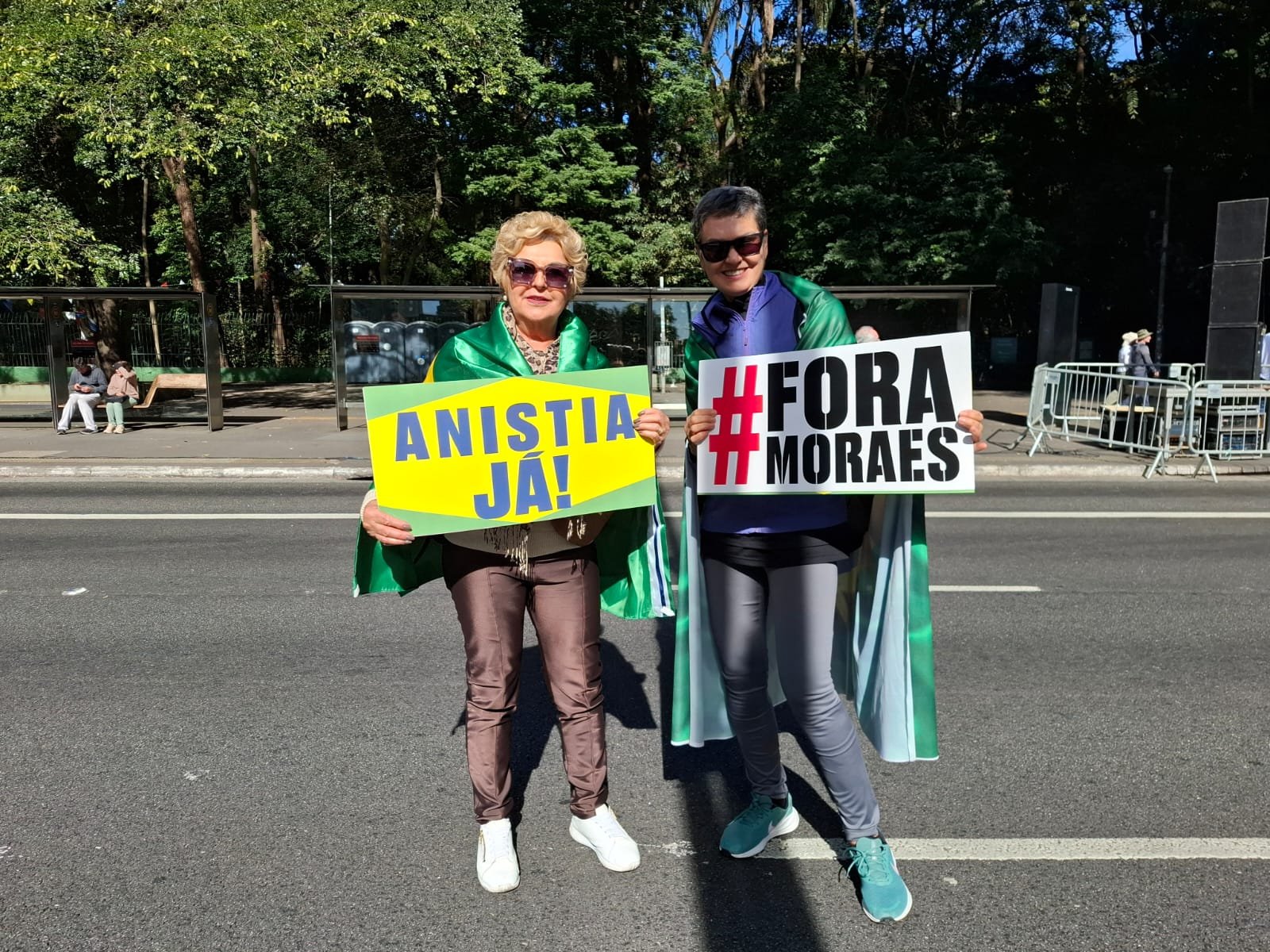 Avenida Paulista recebe ato que pressiona Lula e contesta decisões de Moraes 2 Avenida Paulista recebe ato que pressiona Lula e contesta decisões de Moraes - Imagem do artigo original