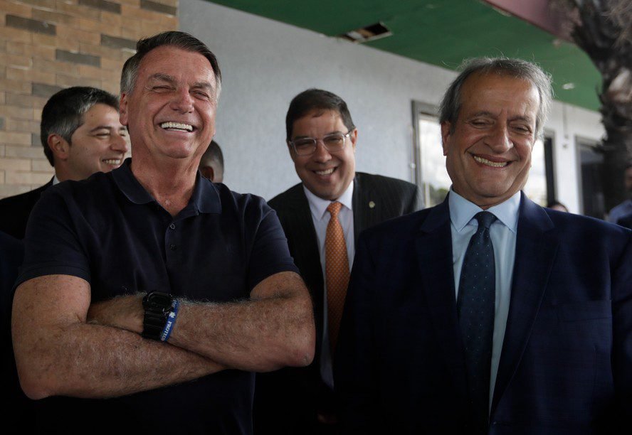 Prisão de Bolsonaro amplia pressão sobre Valdemar e escancara crise no PL 2 Prisão de Bolsonaro amplia pressão sobre Valdemar e escancara crise no PL - Imagem do artigo original