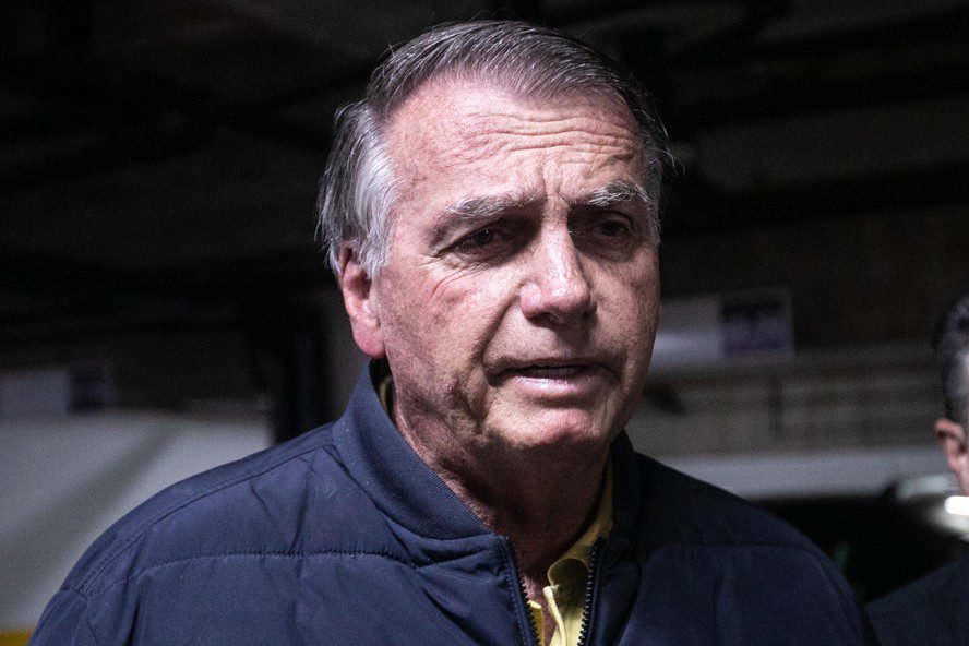 STF impõe prisão domiciliar rígida e proíbe visitas a Bolsonaro 2 STF impõe prisão domiciliar rígida e proíbe visitas a Bolsonaro - Imagem do artigo original