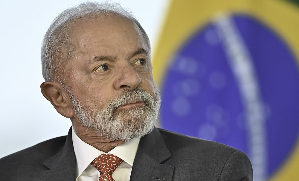 STF impõe 17 anos de prisão a réu por sentar na cadeira de Moraes em 8 de Janeiro 2 STF impõe 17 anos de prisão a réu por sentar na cadeira de Moraes em 8 de Janeiro - Imagem do artigo original