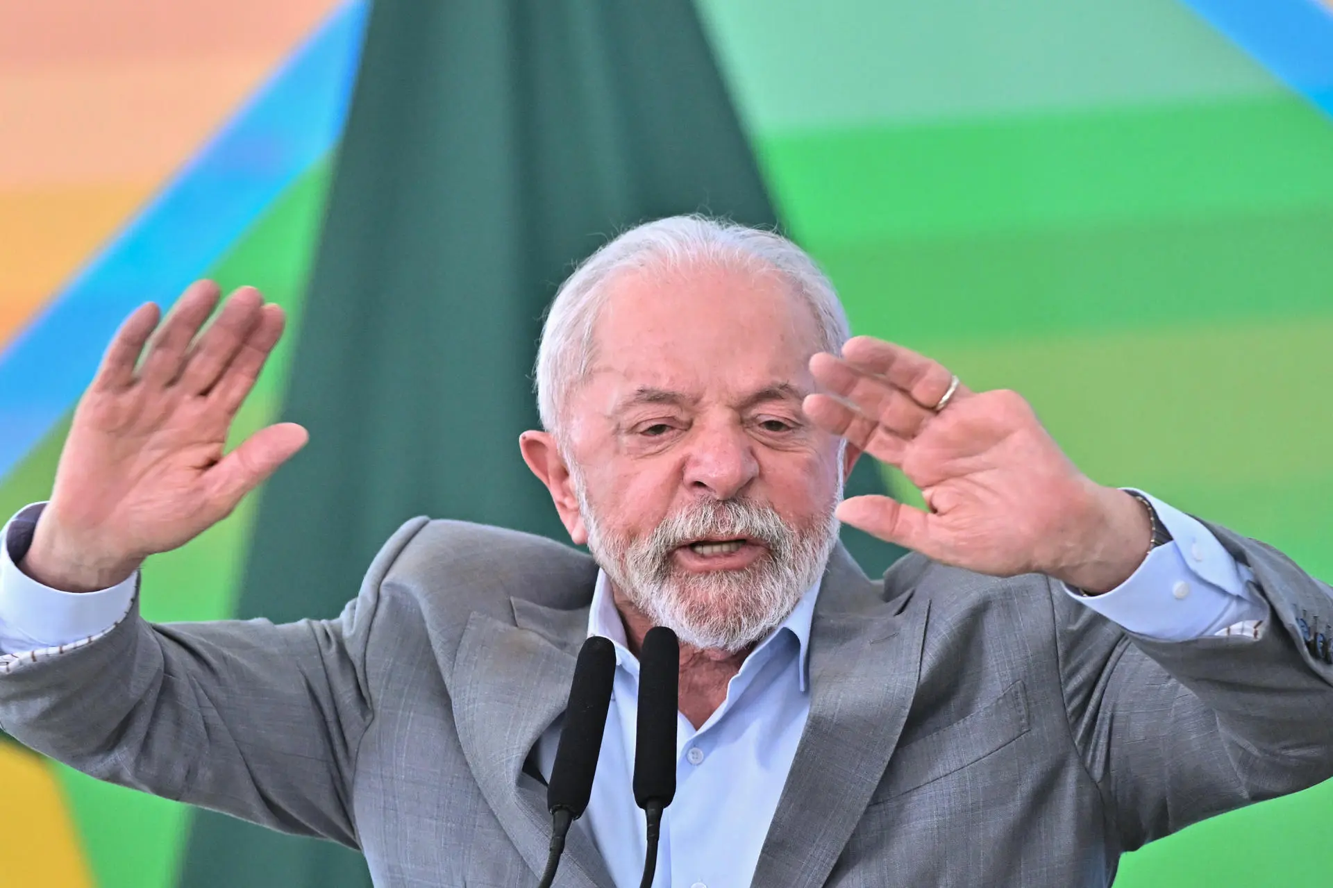 Lula recua e cogita concessões a Trump para evitar isolamento comercial 2 Lula recua e cogita concessões a Trump para evitar isolamento comercial - Imagem do artigo original