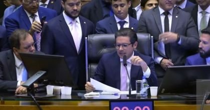 Hugo Motta garante firmeza na Câmara e impõe regras contra bloqueio de sessões 2 Hugo Motta garante firmeza na Câmara e impõe regras contra bloqueio de sessões - Imagem do artigo original