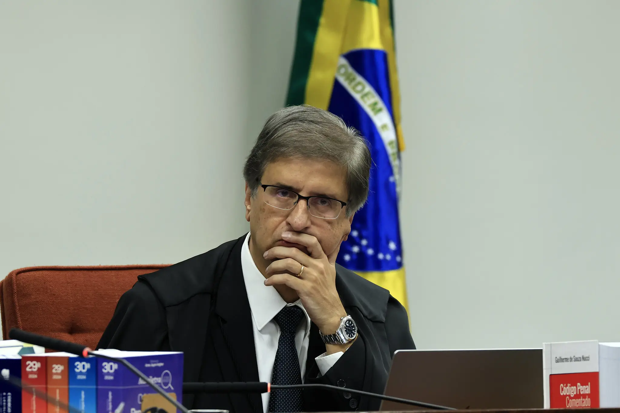 PGR questiona no STF alcance da decisão que ampliou foro privilegiado 2 PGR questiona no STF alcance da decisão que ampliou foro privilegiado - Imagem do artigo original