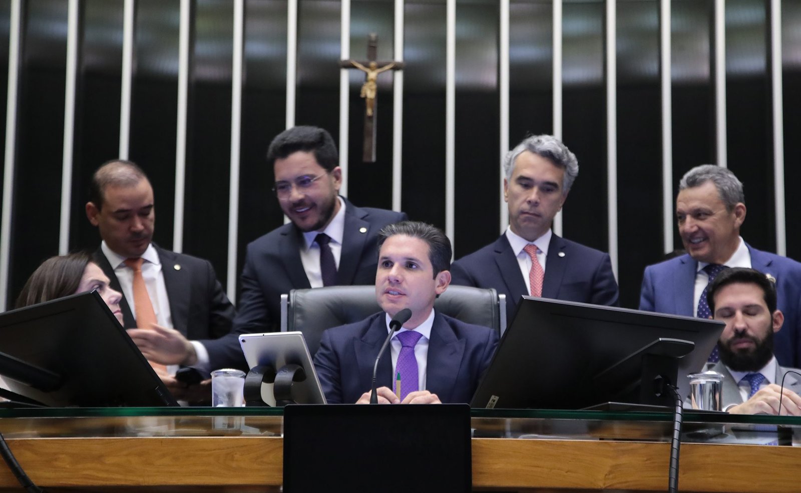 Adiamento da PEC do foro faz PL anunciar nova obstrução na Câmara 2 Adiamento da PEC do foro faz PL anunciar nova obstrução na Câmara - Imagem do artigo original