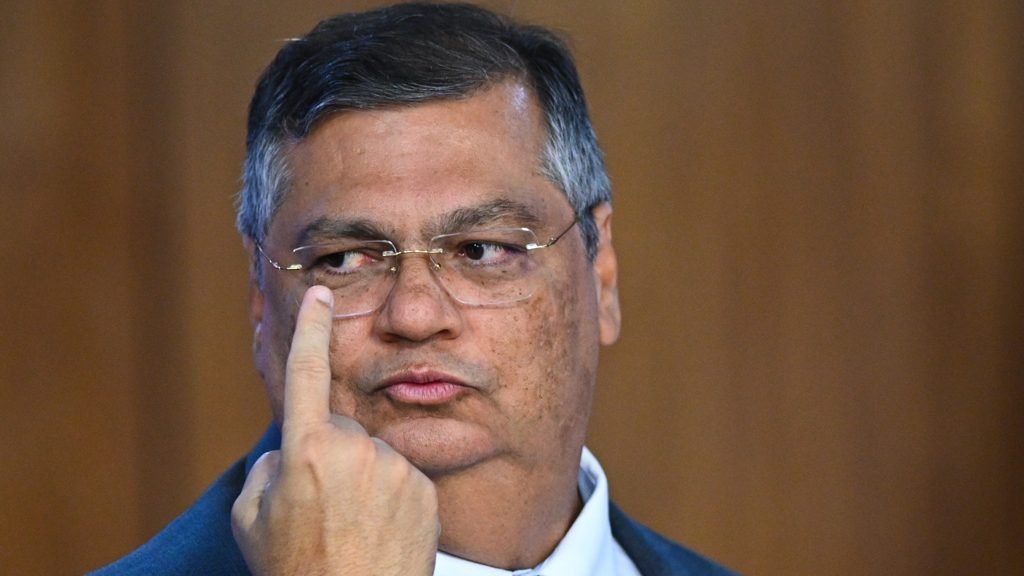 Dino barra sanções externas e blinda brasileiros contra Lei Magnitsky 2 Dino barra sanções externas e blinda brasileiros contra Lei Magnitsky - Imagem do artigo original