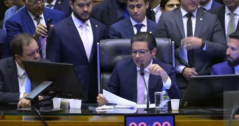 Hugo Motta garante firmeza na Câmara e impõe regras contra bloqueio de sessões 1 rss featured 4183 1754550468