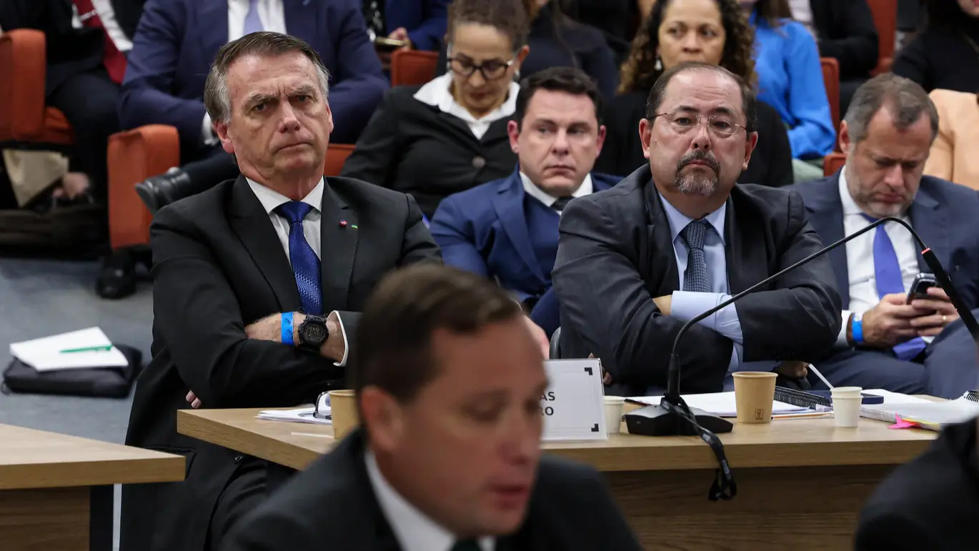 Defesa de Cid livra Bolsonaro e coloca Braga Netto no centro do suposto golpe 1 rss featured 4758 1755142316