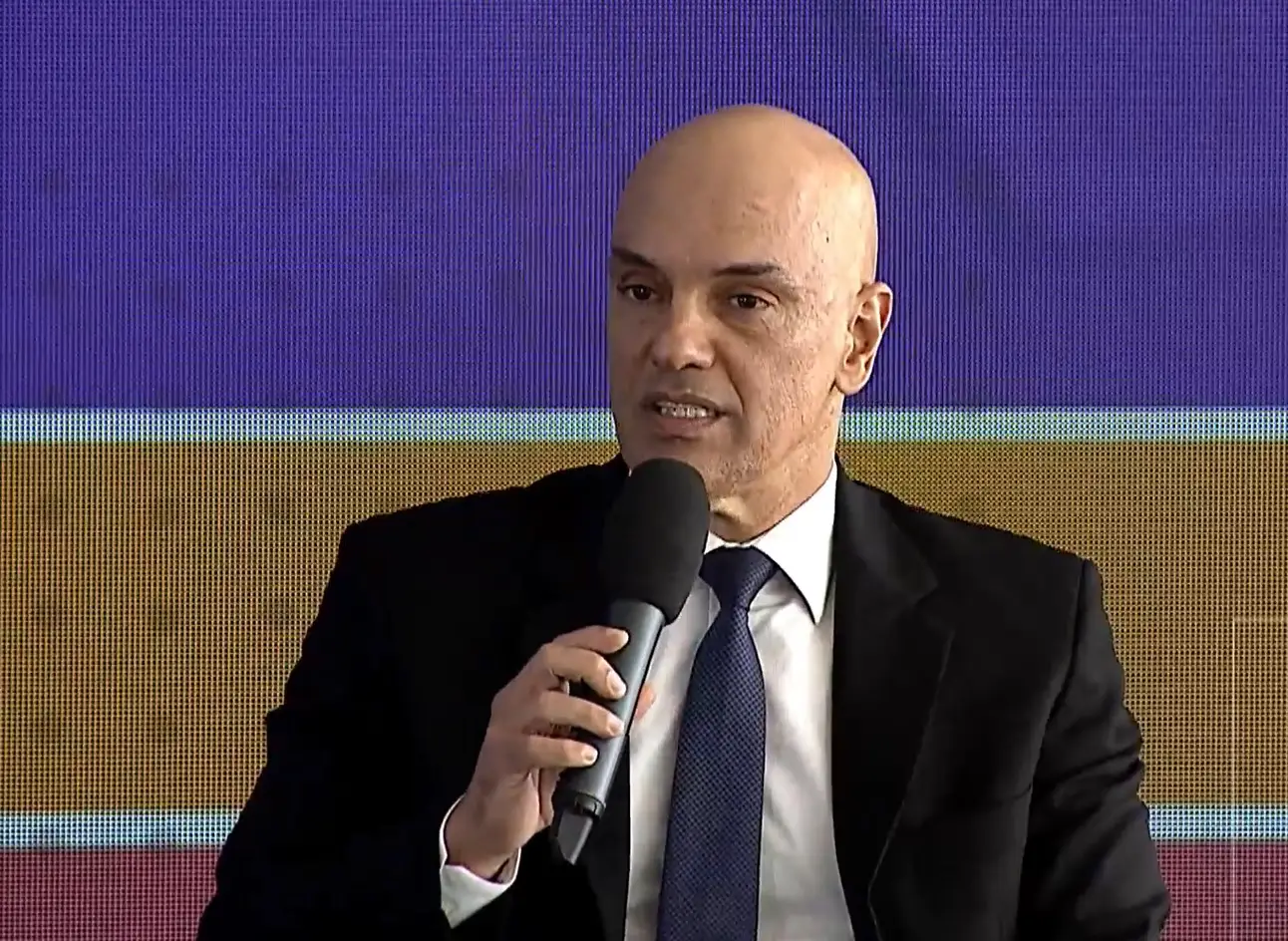 Moraes solicita e STF prepara data para julgar Bolsonaro por suposta trama 2 Moraes solicita e STF prepara data para julgar Bolsonaro por suposta trama - Imagem do artigo