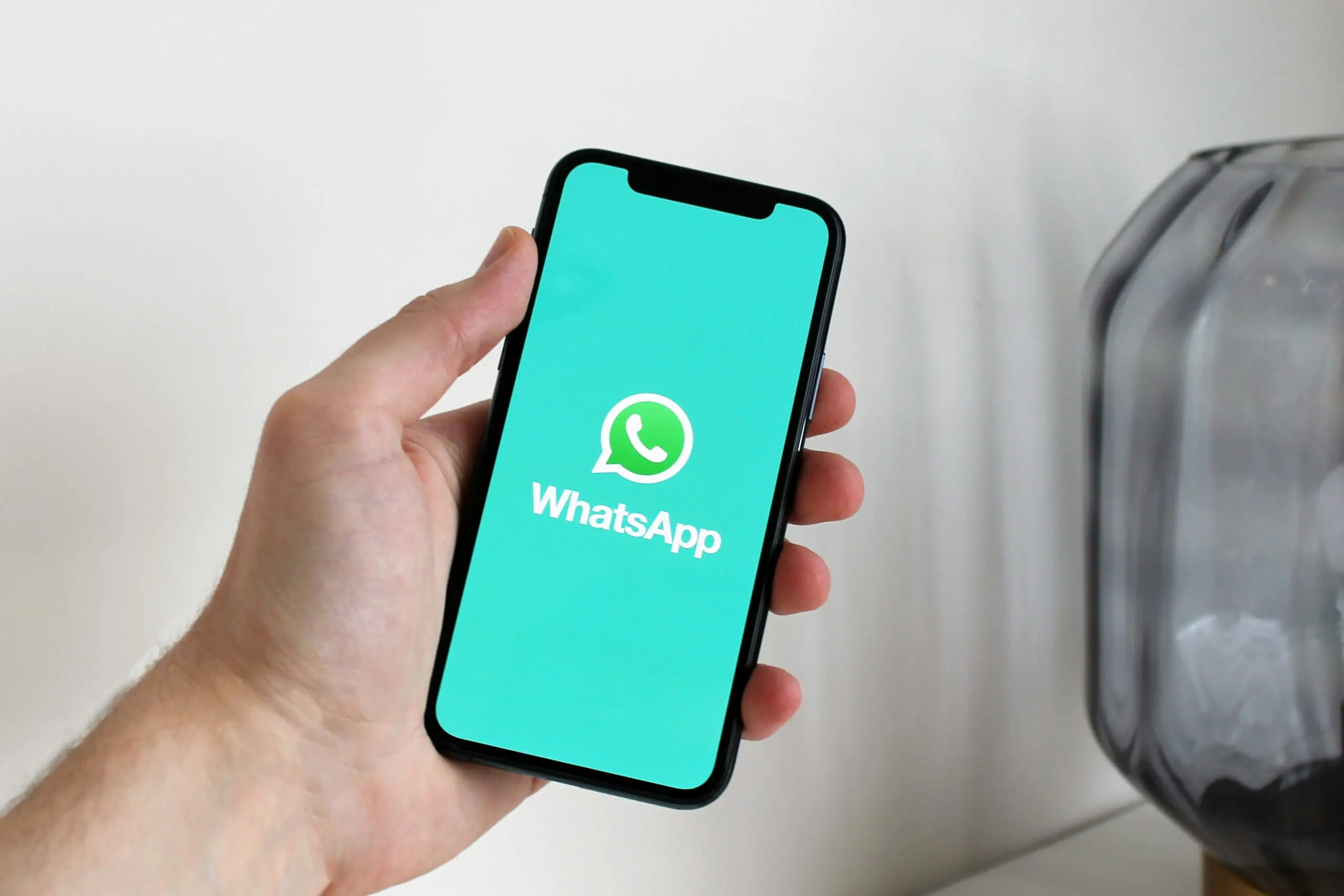 WhatsApp mantém IA ativa, mas você pode esconder o recurso; aprenda agora 1 rss featured 4989 1755533154