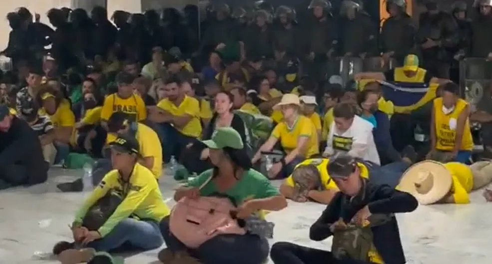 Justiça é pressionada a cumprir devido processo nos casos de 8 de janeiro 2 casos de 8 de janeiro