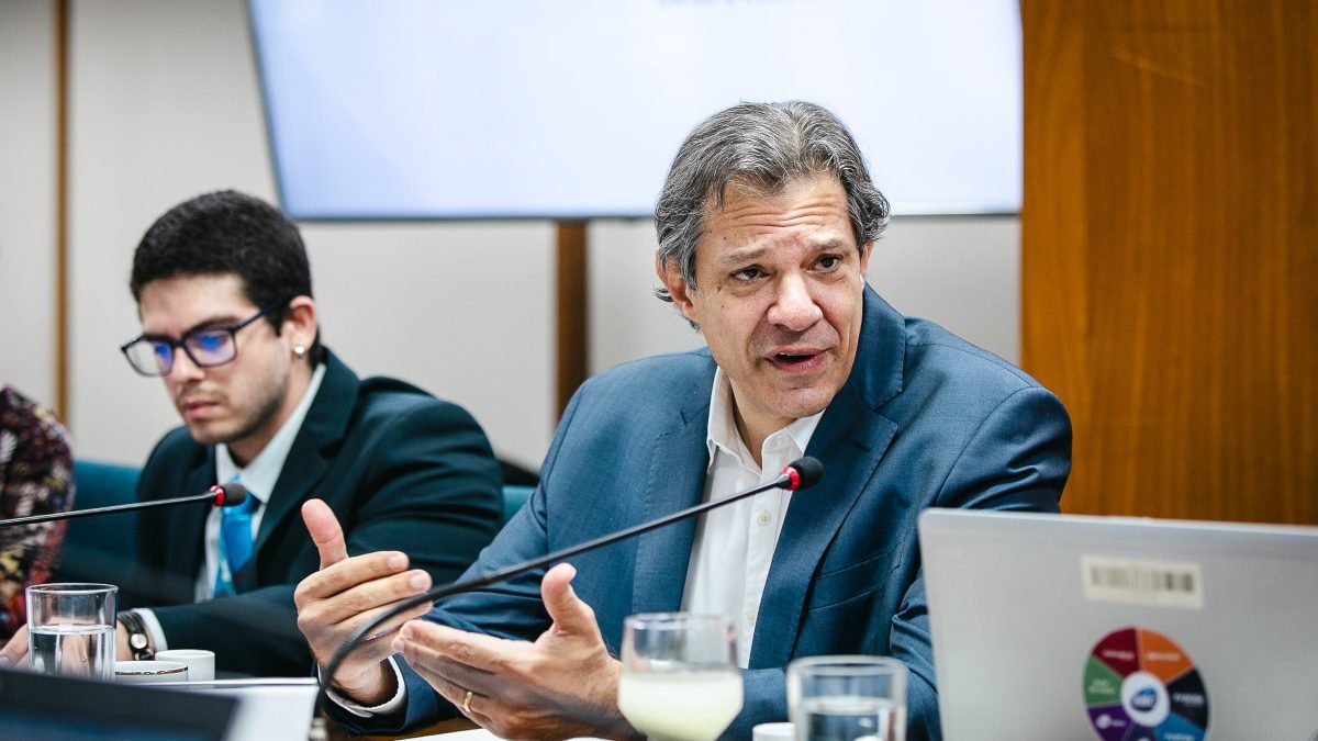Haddad aposta em indiciamento de Eduardo Bolsonaro para aliviar tarifas dos EUA 2 Haddad aposta em indiciamento de Eduardo Bolsonaro para aliviar tarifas dos EUA - Imagem do artigo