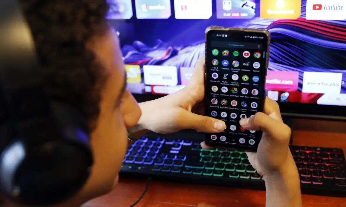 Justiça determina que Meta bloqueie trabalho infantil sem aval judicial e aplica multa pesada 2 Justiça determina que Meta bloqueie trabalho infantil sem aval judicial e aplica multa pesada - Imagem do artigo