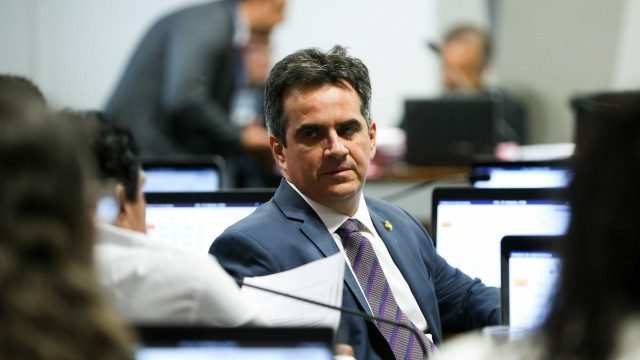 Barroso admite que anistia é decisão política e expõe racha no STF 2 Barroso admite que anistia é decisão política e expõe racha no STF - Imagem do artigo original