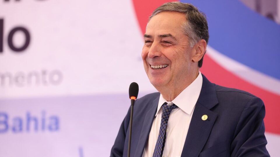 Ministros do STF avançam em agenda política enquanto Senado bloqueia pedidos de impeachment 2 Ministros do STF avançam em agenda política enquanto Senado bloqueia pedidos de impeachment - Imagem do artigo