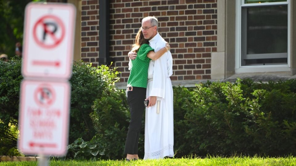 Tiroteio em Minneapolis escancara violência anticristã e silêncio da grande mídia 2 Tiroteio em Minneapolis escancara violência anticristã e silêncio da grande mídia - Imagem do artigo