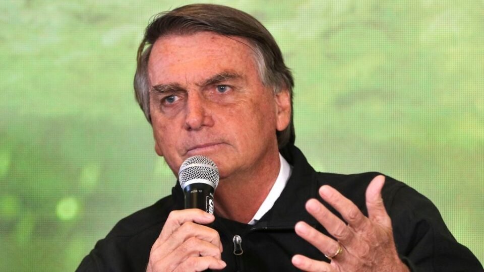 Oposição prepara habeas corpus para Bolsonaro após voto de Fux questionar STF 2 Oposição prepara habeas corpus para Bolsonaro após voto de Fux questionar STF - Imagem do artigo