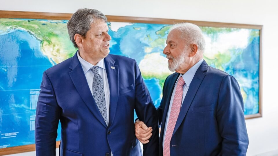 Lula ataca Tarcísio, rejeita anistia e promete barrar retorno da direita 2 Lula ataca Tarcísio, rejeita anistia e promete barrar retorno da direita - Imagem do artigo