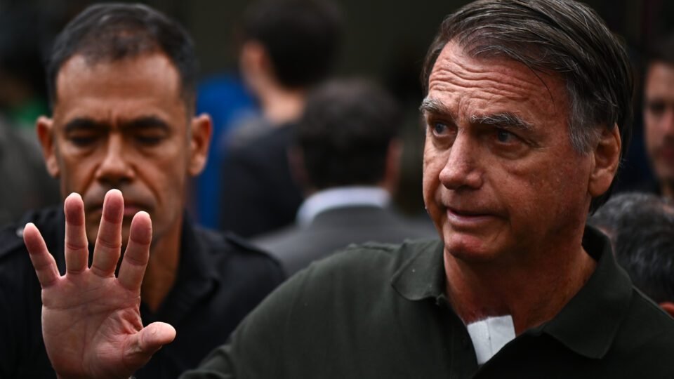 Bolsonaro aciona STF e pede aval de Moraes para encontros políticos em casa 2 Bolsonaro aciona STF e pede aval de Moraes para encontros políticos em casa - Imagem do artigo