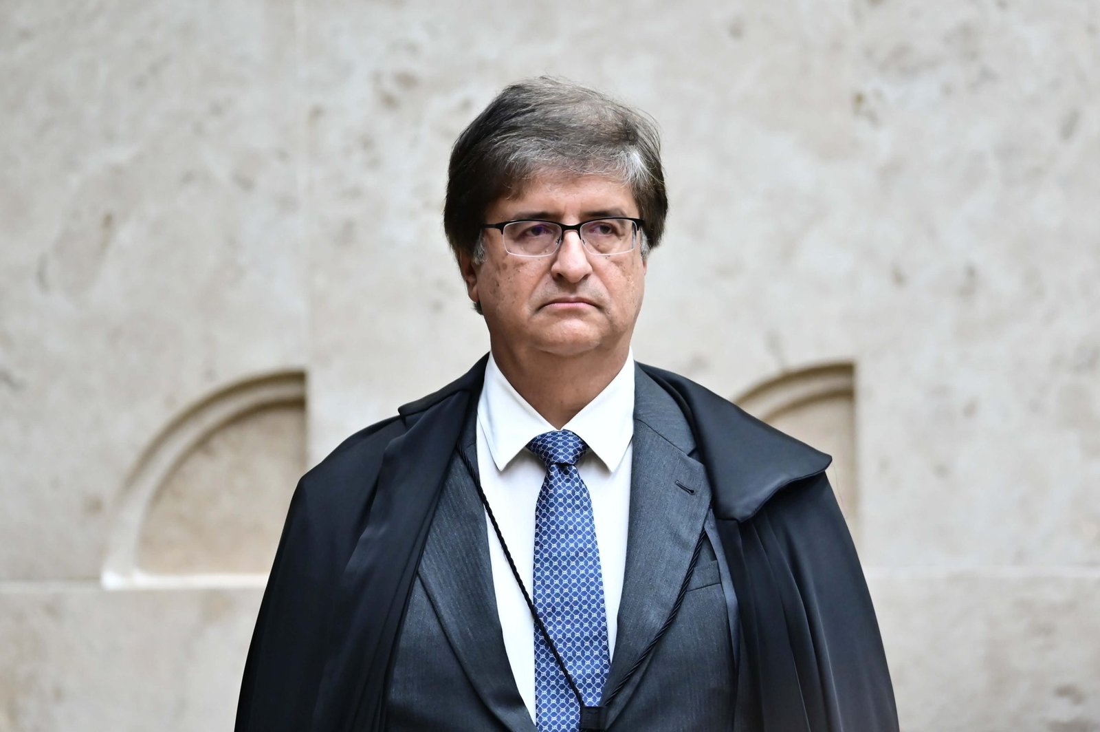 Moraes confirma execução da pena de Débora dos Santos e mantém prisão domiciliar 2 Moraes confirma execução da pena de Débora dos Santos e mantém prisão domiciliar - Imagem do artigo