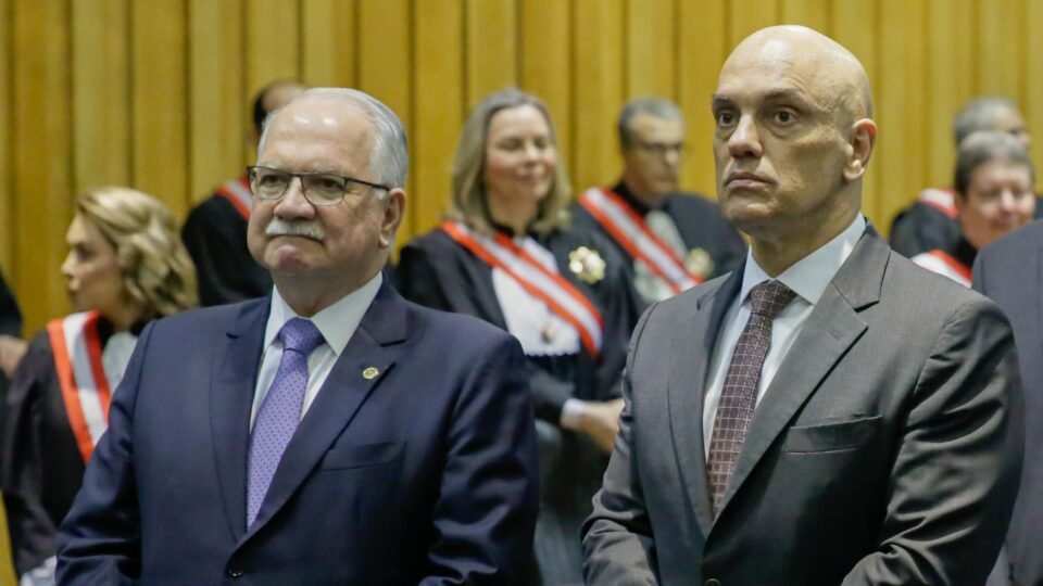 Fachin e Moraes convidam Lula para posse que altera comando do STF 2 Fachin e Moraes convidam Lula para posse que altera comando do STF - Imagem do artigo