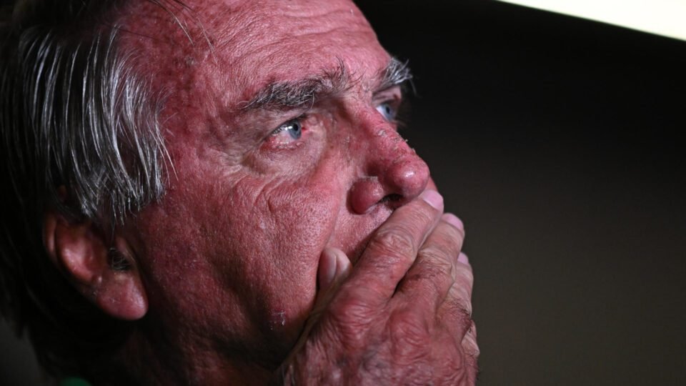 Bolsonaro é internado às pressas em Brasília após novo mal-estar 2 Bolsonaro é internado às pressas em Brasília após novo mal-estar - Imagem do artigo