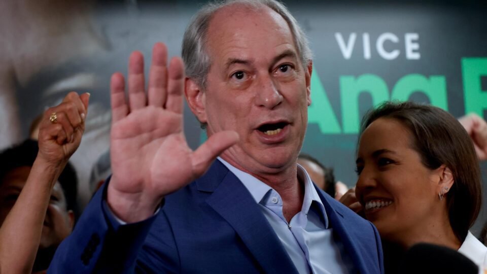 Ciro Gomes descarta nova candidatura presidencial e sinaliza retorno à política cearense 2 Ciro Gomes descarta nova candidatura presidencial e sinaliza retorno à política cearense - Imagem do artigo