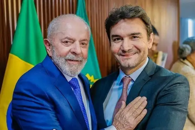 União Brasil impõe prazo e pressiona Celso Sabino; Lula tenta segurar ministro 2 União Brasil impõe prazo e pressiona Celso Sabino; Lula tenta segurar ministro - Imagem do artigo