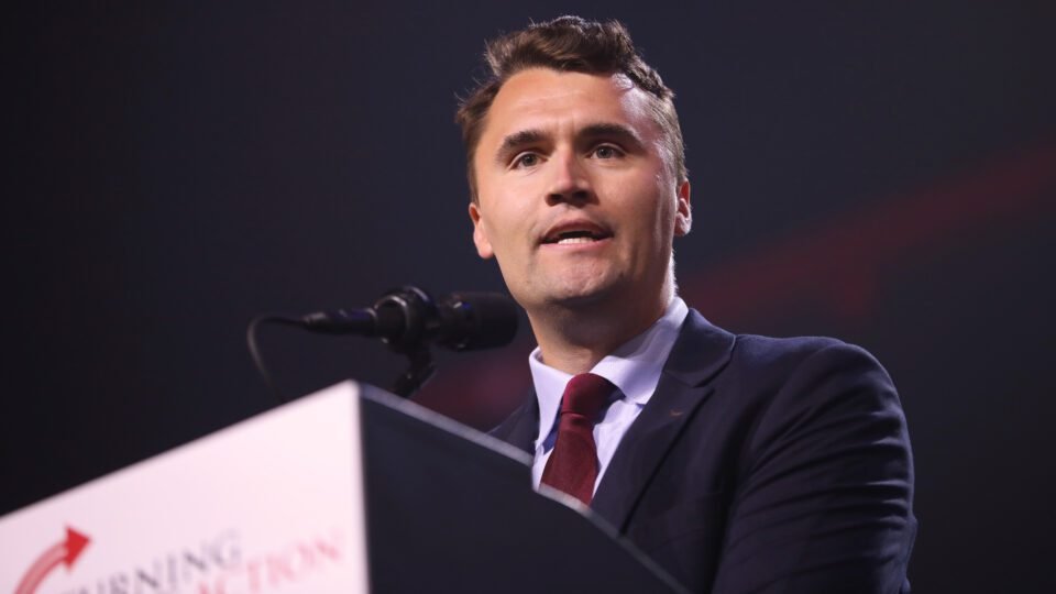 Ataques virtuais revelam celebração da esquerda após morte de Charlie Kirk 2 Ataques virtuais revelam celebração da esquerda após morte de Charlie Kirk - Imagem do artigo