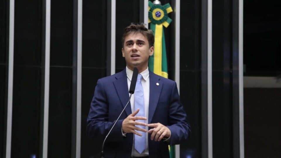 Nikolas Ferreira avança com PL que rotula PCC e CV como terroristas e expõe resistência do governo 2 Nikolas Ferreira avança com PL que rotula PCC e CV como terroristas e expõe resistência do governo - Imagem do artigo