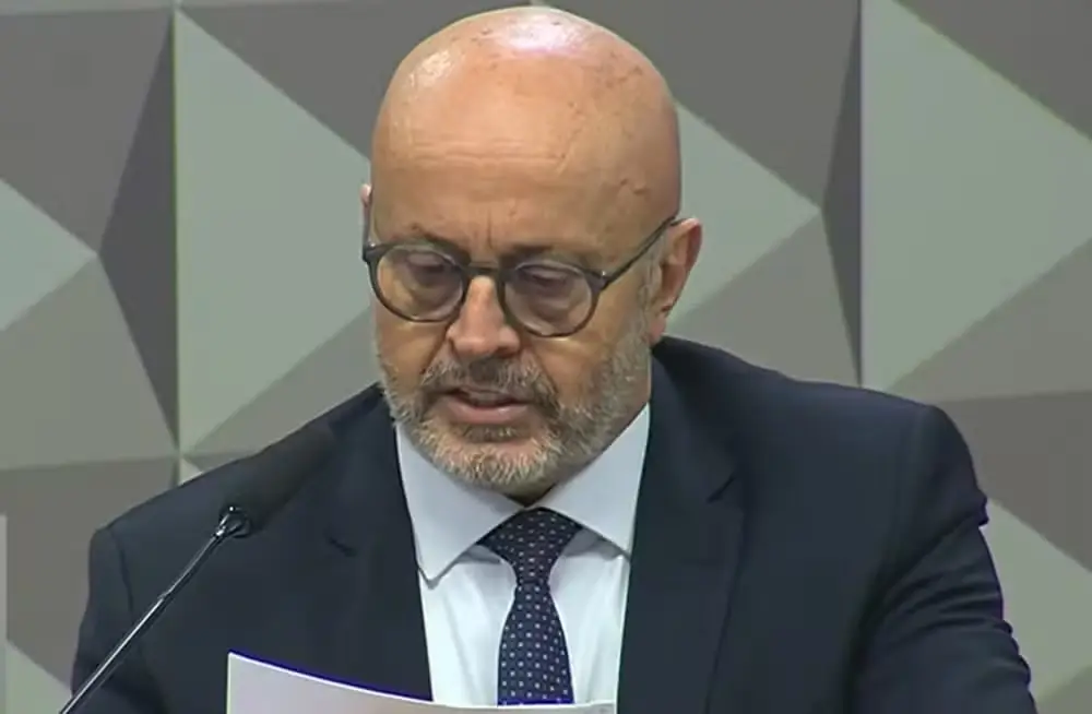 CPI do INSS expõe confronto e pede novas quebras de sigilo contra suspeitos de fraudar a Previdência 2 CPI do INSS expõe confronto e pede novas quebras de sigilo contra suspeitos de fraudar a Previdência - Imagem do artigo