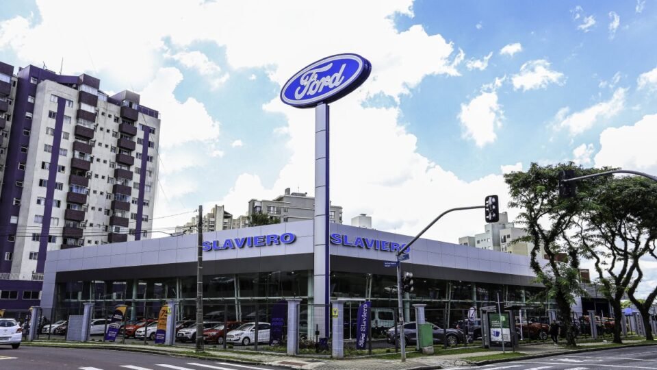 Câmara de Curitiba celebra 80 anos da Ford Slaviero e destaca legado de empreendedorismo 2 Câmara de Curitiba celebra 80 anos da Ford Slaviero e destaca legado de empreendedorismo - Imagem do artigo