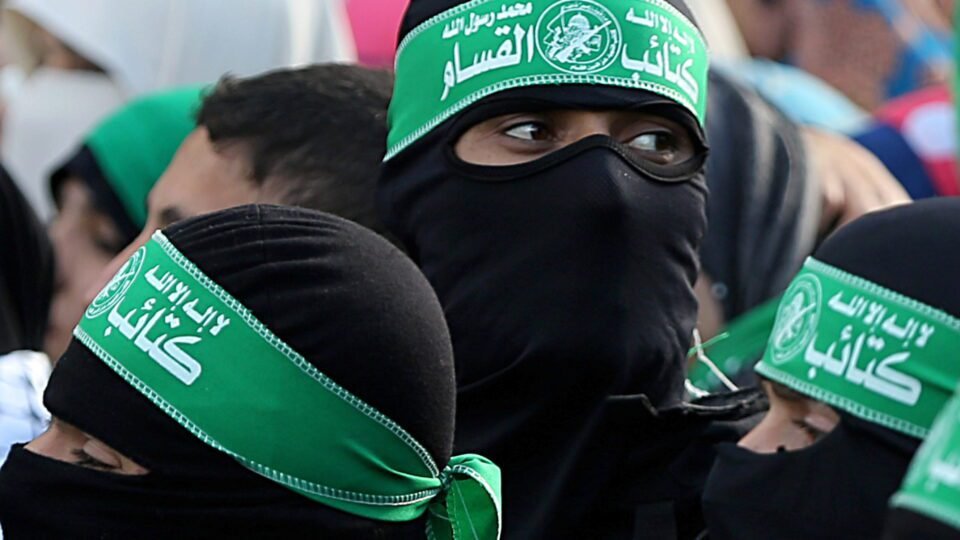 Polícia britânica prende autista por meme contra Hamas e amplia temor de censura 2 Polícia britânica prende autista por meme contra Hamas e amplia temor de censura - Imagem do artigo