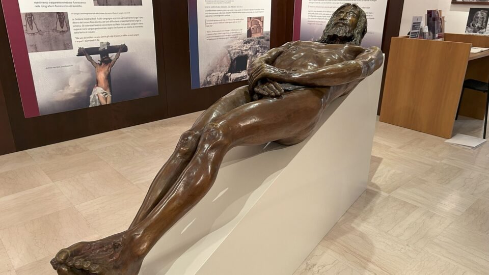 Exposição sobre o Santo Sudário se atualiza e mira retorno ao Brasil em 2026 2 Exposição sobre o Santo Sudário se atualiza e mira retorno ao Brasil em 2026 - Imagem do artigo