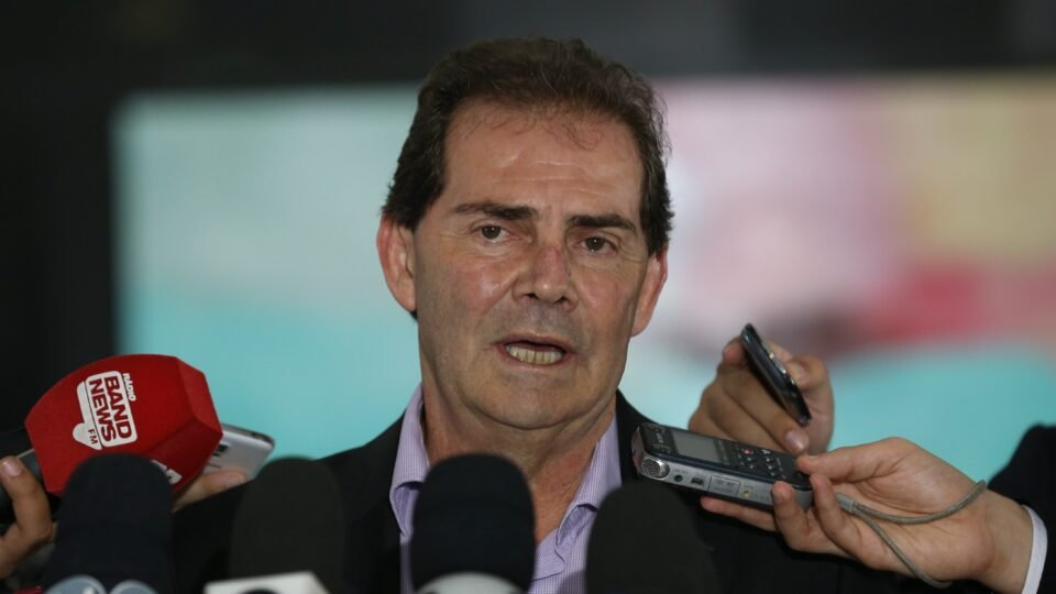 Câmara recua e projeto da dosimetria perde força após reação de deputados 2 Câmara recua e projeto da dosimetria perde força após reação de deputados - Imagem do artigo
