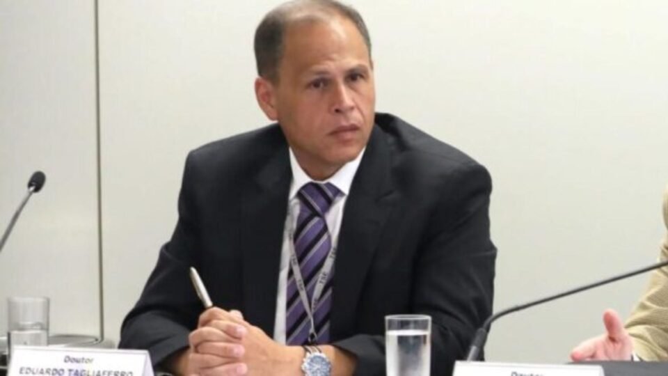 Ex-assessor revela bastidores do STF e acusa plano de poder em curso 2 Ex-assessor revela bastidores do STF e acusa plano de poder em curso - Imagem do artigo